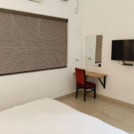 Hotel Lakeview By Bookingcare Chhatarpur Exterior photo